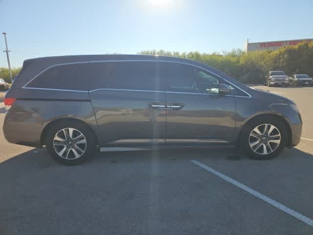 Used 2016 Honda Odyssey Touring Van Passenger Van