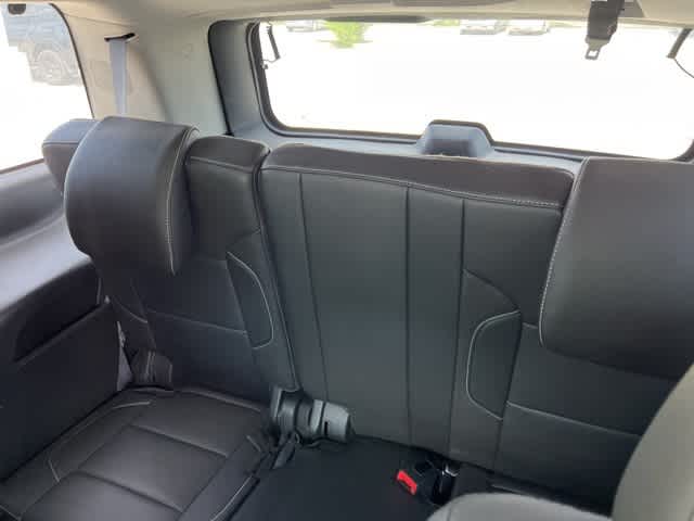 Thumbnail: 2019 Chevrolet Tahoe - 22