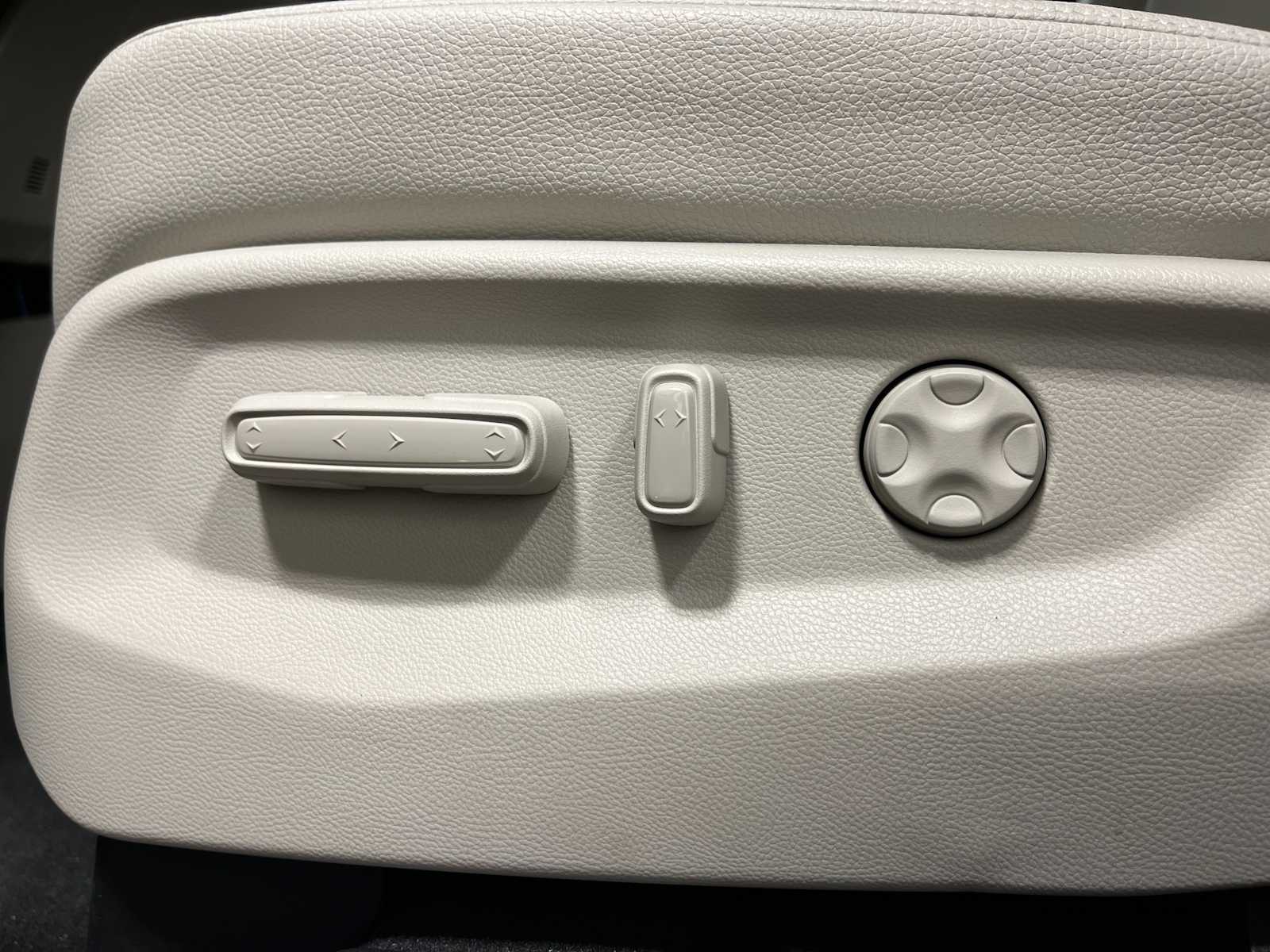 Thumbnail: 2026 Honda Odyssey - 13