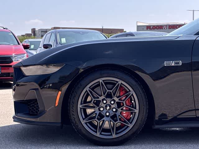 Thumbnail: 2025 Ford Mustang - 14