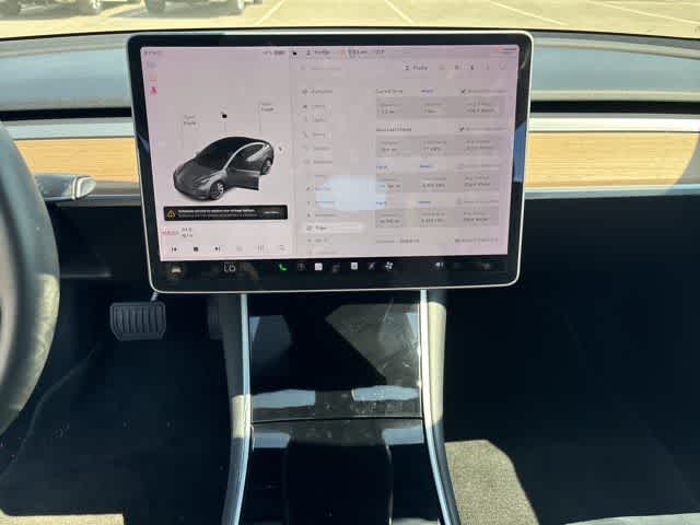 Thumbnail: 2020 Tesla Model 3 - 16