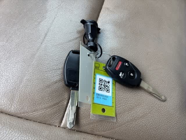 Thumbnail: 2013 Honda Pilot - 21