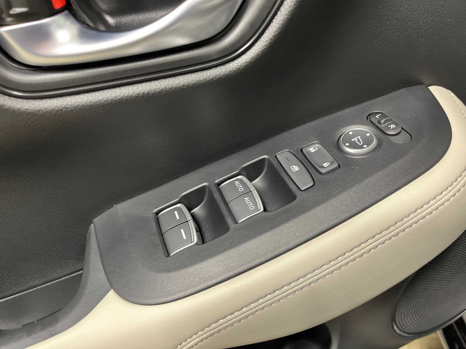 Thumbnail: 2026 Honda HR-V - 14