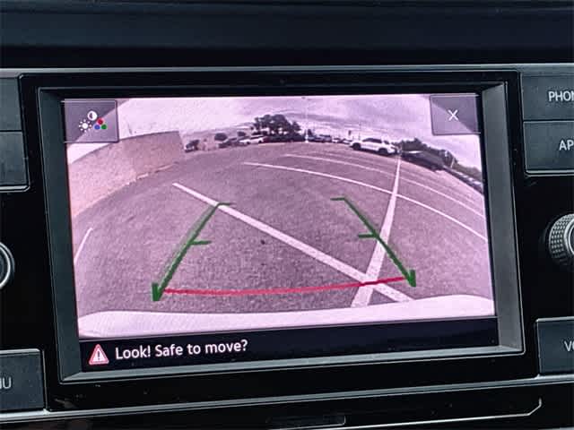 Thumbnail: 2023 Volkswagen Jetta - 30