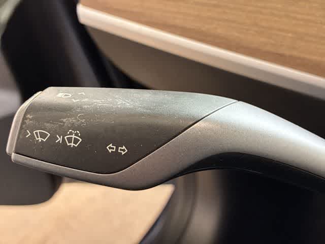 Thumbnail: 2020 Tesla Model 3 - 29