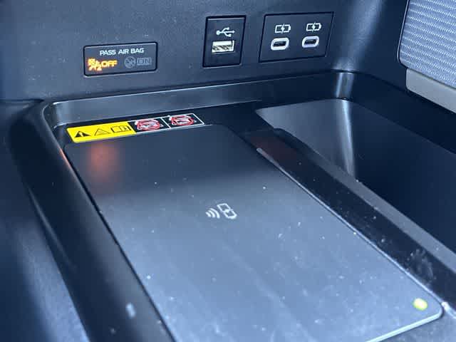 Thumbnail: 2025 Toyota Camry - 32