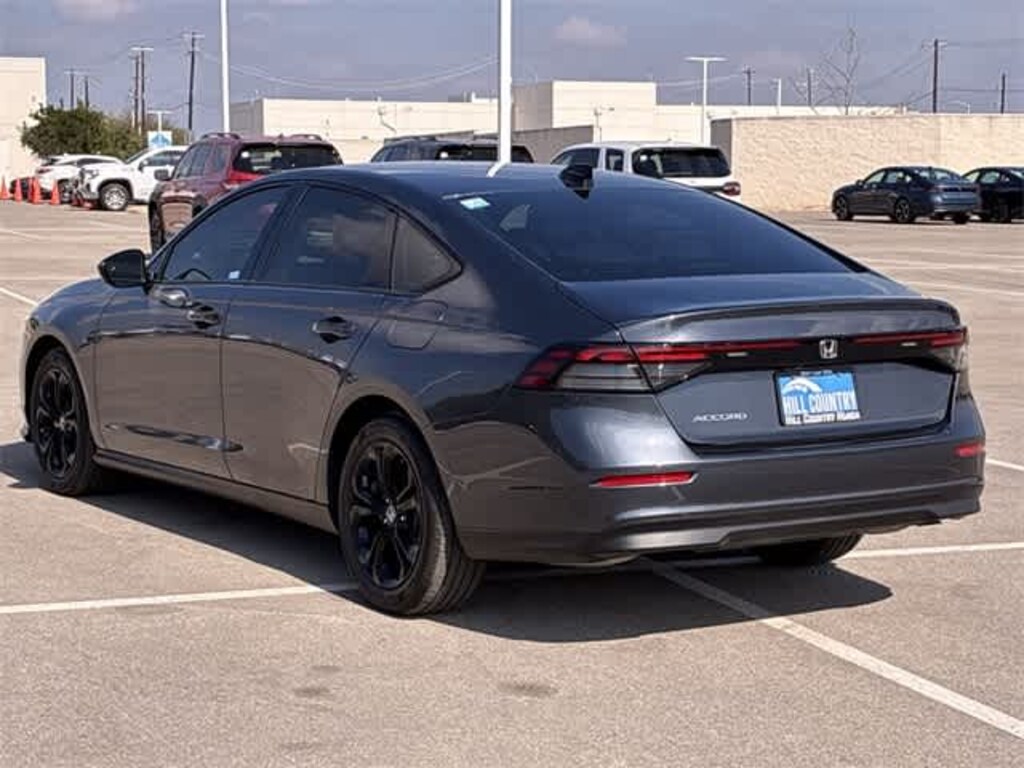 Used 2025 Honda Accord SE Sedan