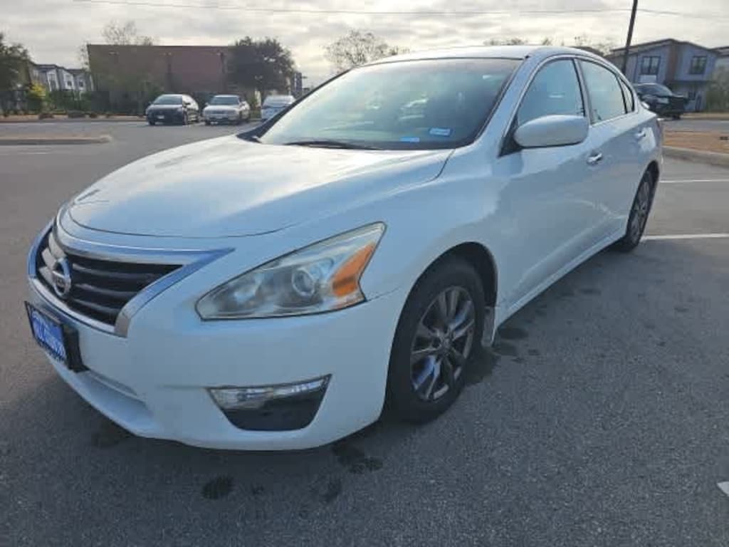 Used 2015 Nissan Altima 2.5 S Sedan