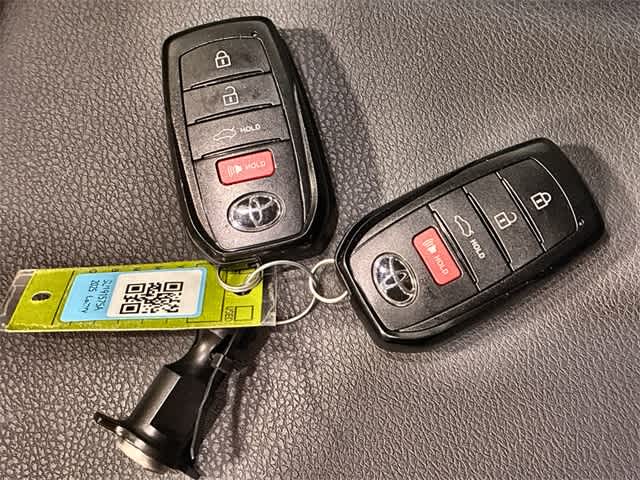 Thumbnail: 2025 Toyota Camry - 36