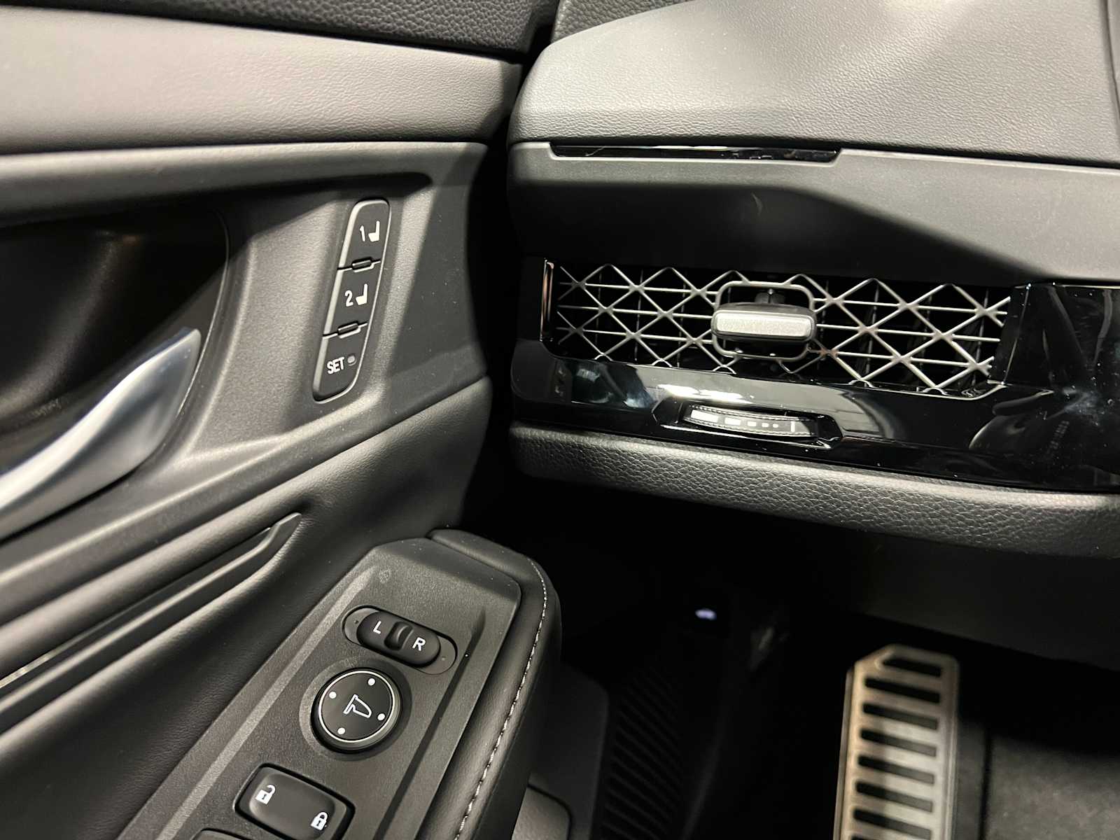 Thumbnail: 2025 Honda Accord - 19