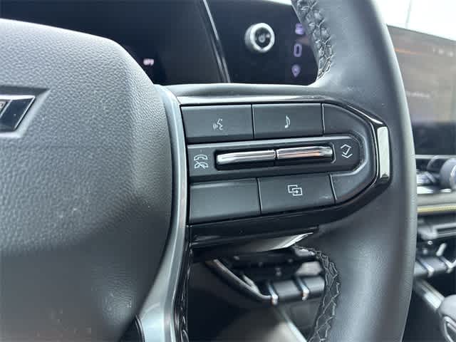 Thumbnail: 2024 Chevrolet Colorado - 25