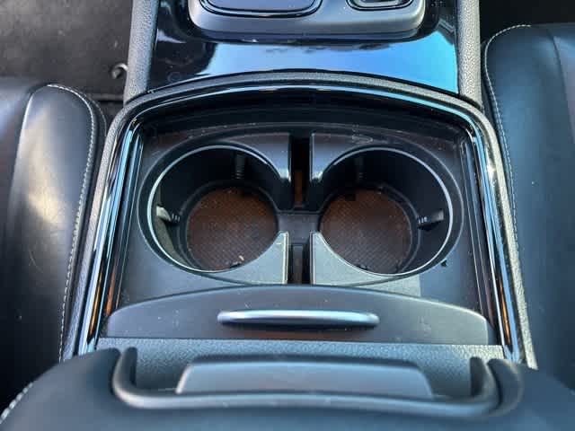 Thumbnail: 2023 Chrysler 300 - 16