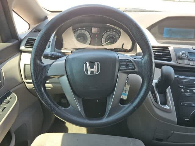 Thumbnail: 2012 Honda Odyssey - 18