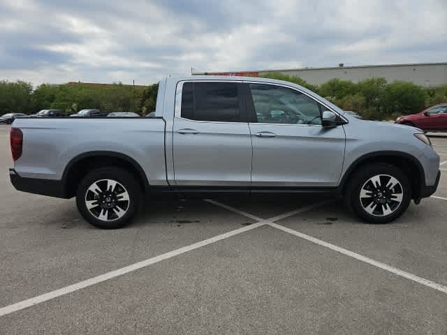 2020 Honda Ridgeline RTL photo 4