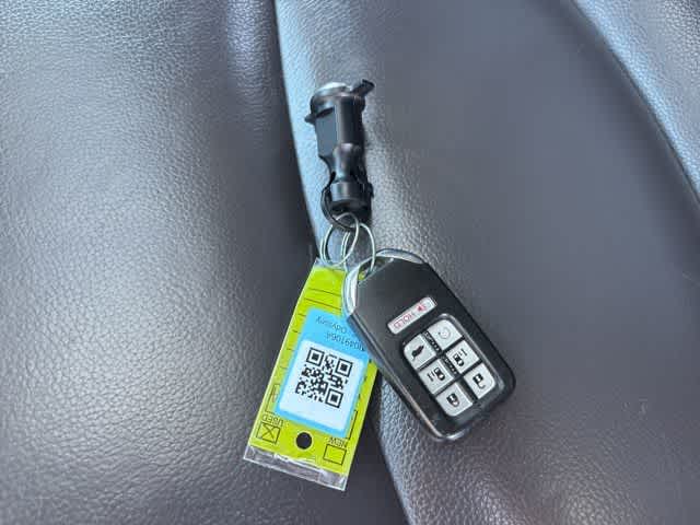 Thumbnail: 2018 Honda Odyssey - 25