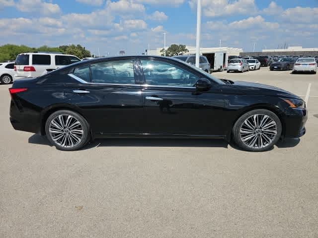 2023 Nissan Altima 2.5 SL photo 4