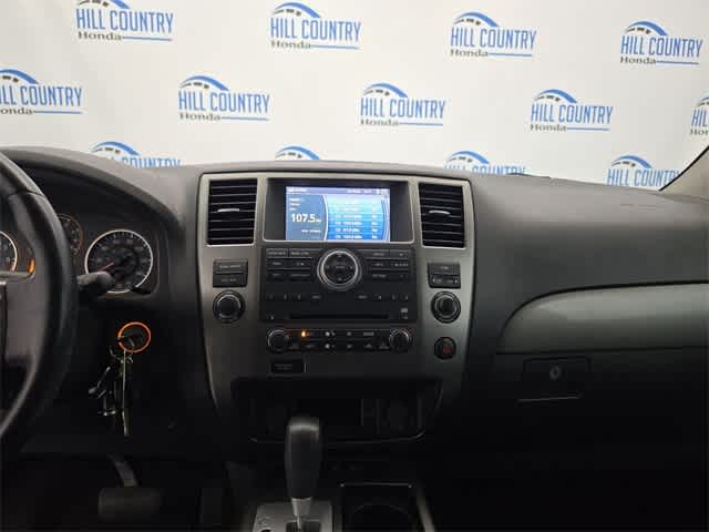 2011 Nissan Armada SV 28
