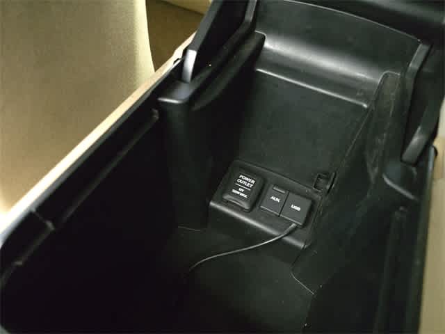 Thumbnail: 2012 Honda Accord - 30