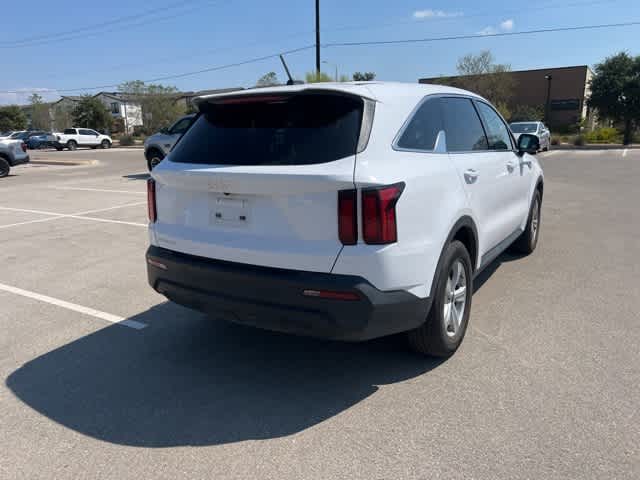 Thumbnail: 2023 Kia Sorento - 5