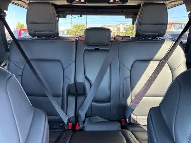 Thumbnail: 2025 Ford Bronco - 20