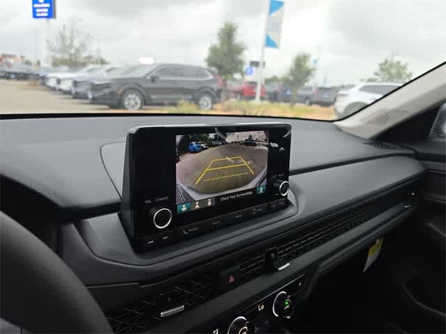 2025 Honda Accord SE 19