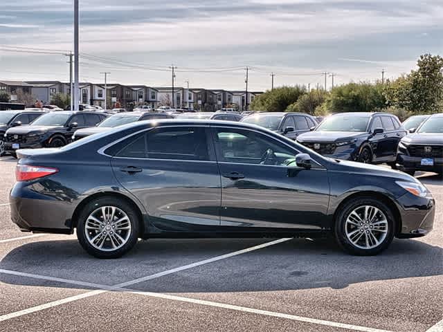 Thumbnail: 2016 Toyota Camry - 7