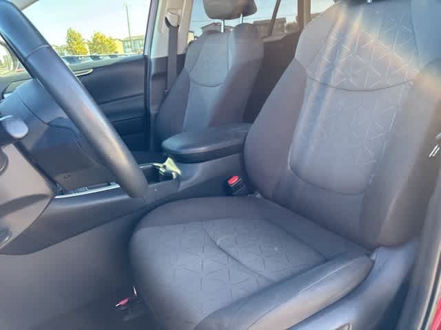 Thumbnail: 2022 Toyota RAV4 - 20