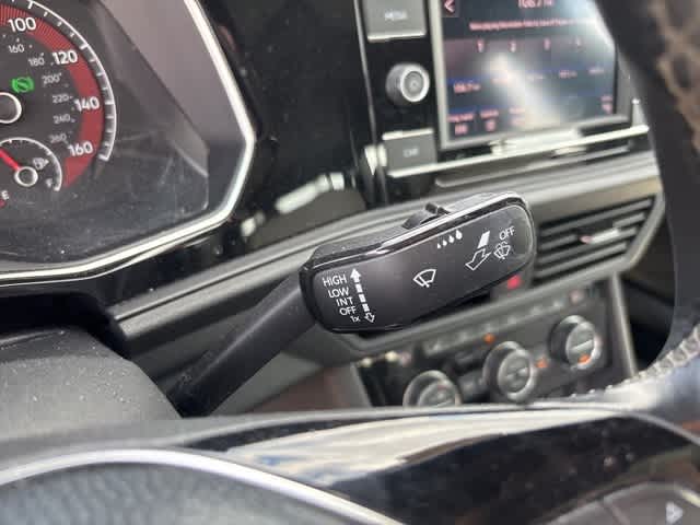 Thumbnail: 2019 Volkswagen Jetta - 14