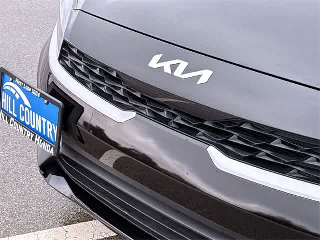 Thumbnail: 2023 Kia Forte - 12