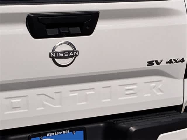 Thumbnail: 2022 Nissan Frontier - 13