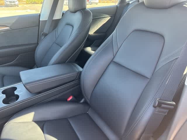 Thumbnail: 2023 Tesla Model 3 - 10