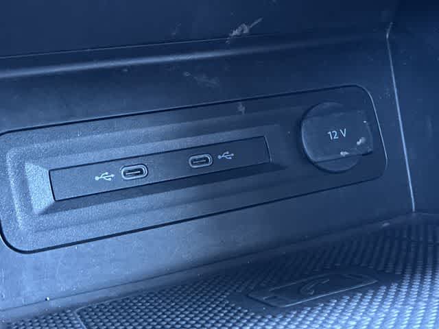 Thumbnail: 2023 Volkswagen Atlas - 32