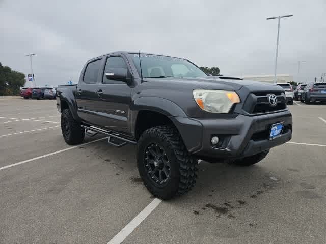 Thumbnail: 2012 Toyota Tacoma - 3
