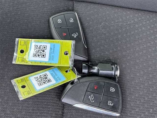 Thumbnail: 2024 Chevrolet Silverado 1500 - 33