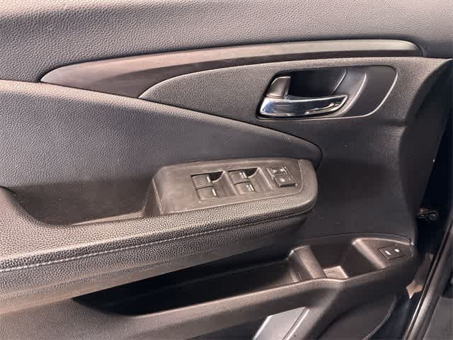 Thumbnail: 2018 Honda Pilot - 40