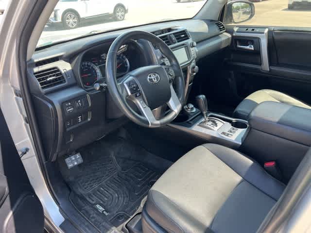 Thumbnail: 2014 Toyota 4Runner - 9