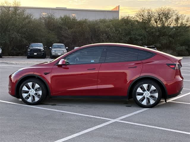 Thumbnail: 2022 Tesla Model Y - 3