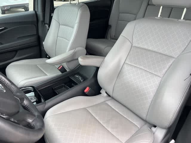Thumbnail: 2021 Honda Passport - 21