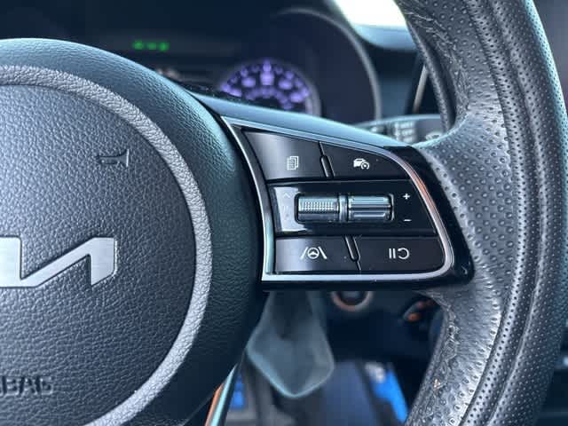 Thumbnail: 2023 Kia Forte - 18