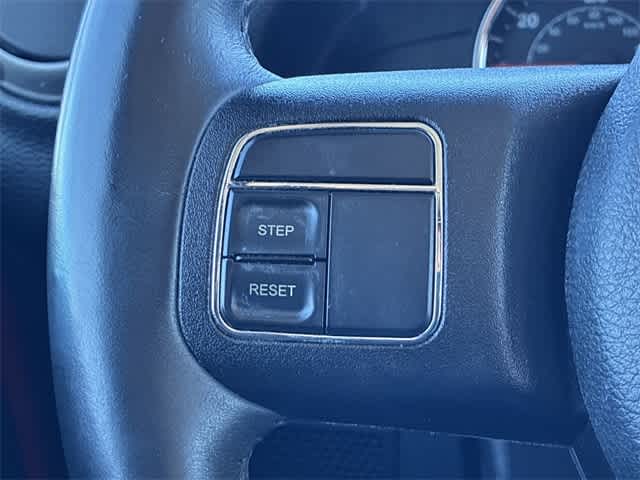 Thumbnail: 2015 Jeep Wrangler - 26