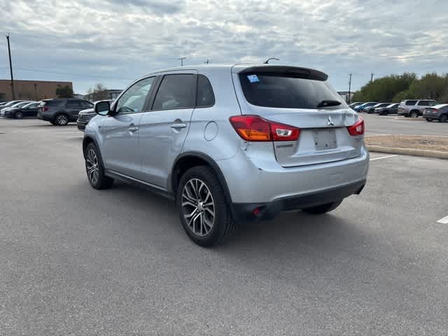 Thumbnail: 2016 Mitsubishi Outlander Sport - 3