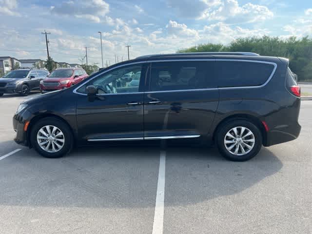 Thumbnail: 2018 Chrysler Pacifica - 2