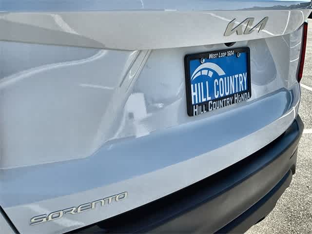 Thumbnail: 2023 Kia Sorento - 13