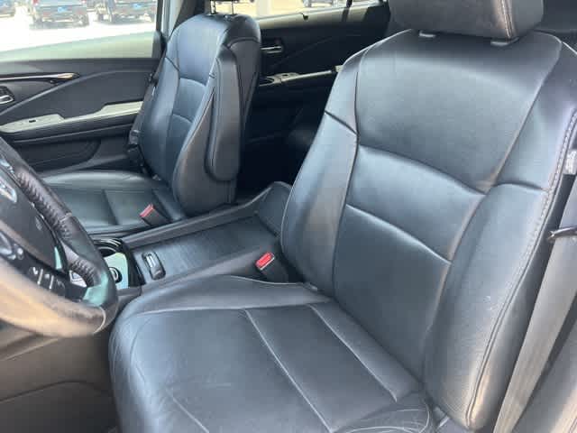 Thumbnail: 2018 Honda Pilot - 20