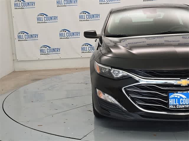 Thumbnail: 2023 Chevrolet Malibu - 10