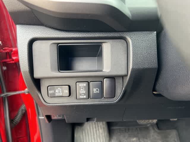 2018 Toyota Tacoma TRD Off-Road 10