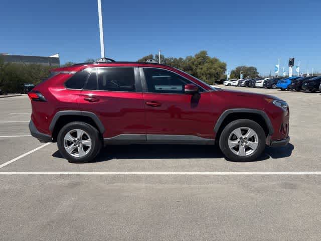 Thumbnail: 2020 Toyota RAV4 - 6