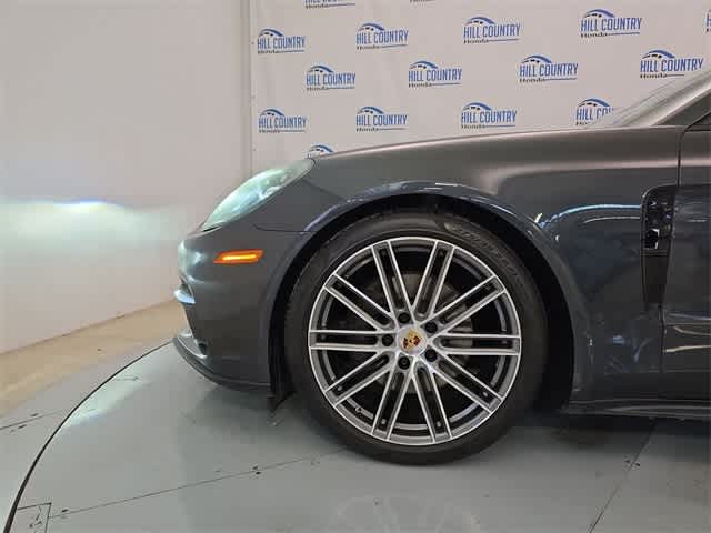 Thumbnail: 2019 Porsche Panamera - 14