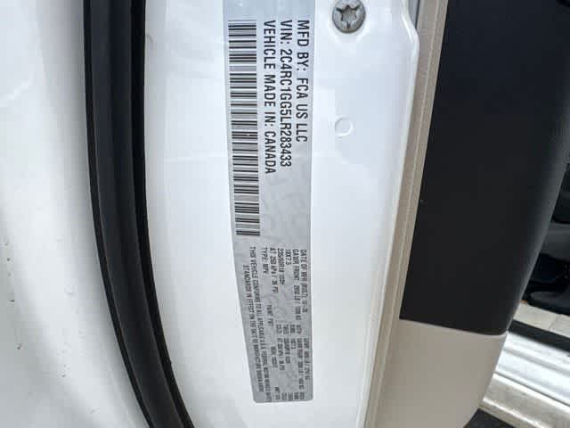 Thumbnail: 2020 Chrysler Pacifica - 25