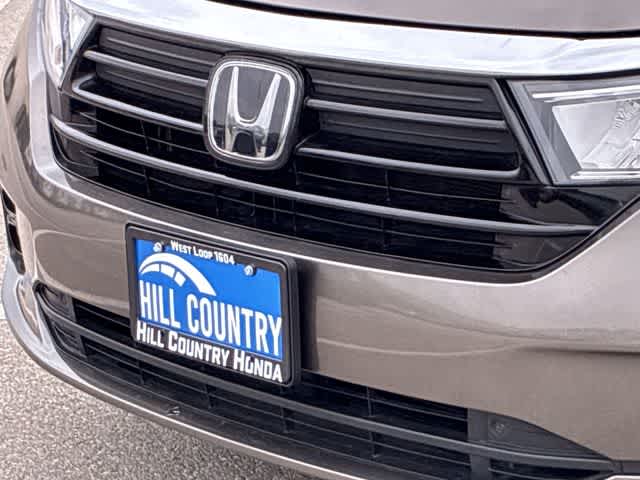 Thumbnail: 2023 Honda Odyssey - 12
